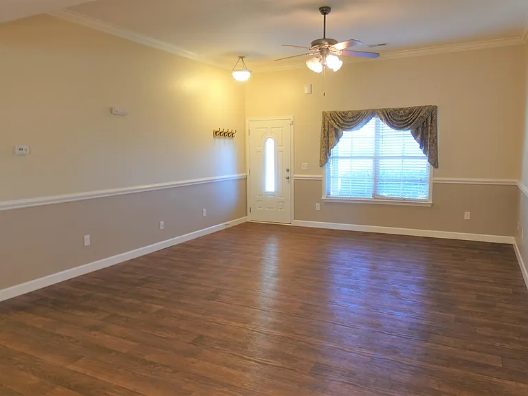 610 Flintrock Dr — Photo 6