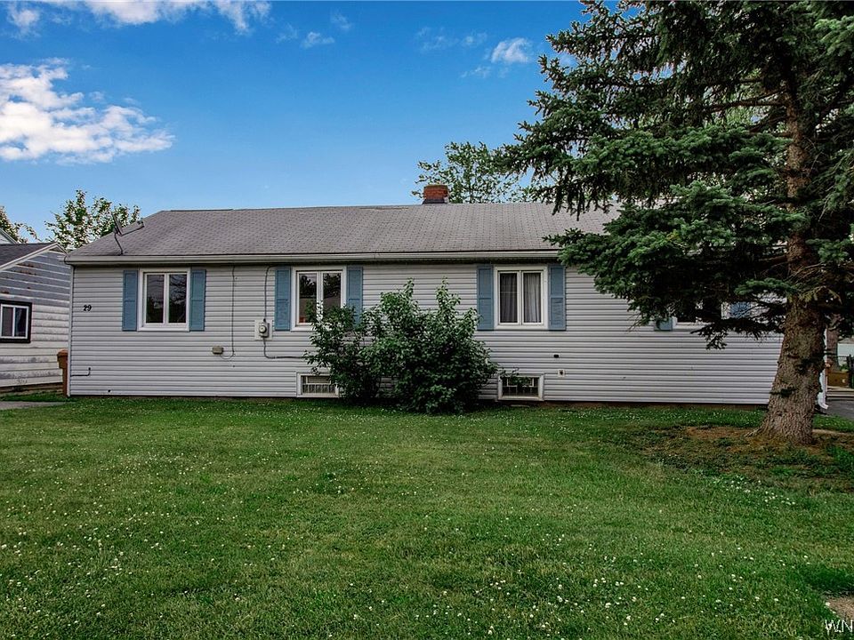 1st image of 27 Kingswood Dr