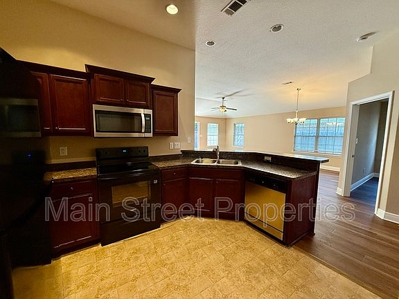 4th image of 3324 Wasatch Range Loop