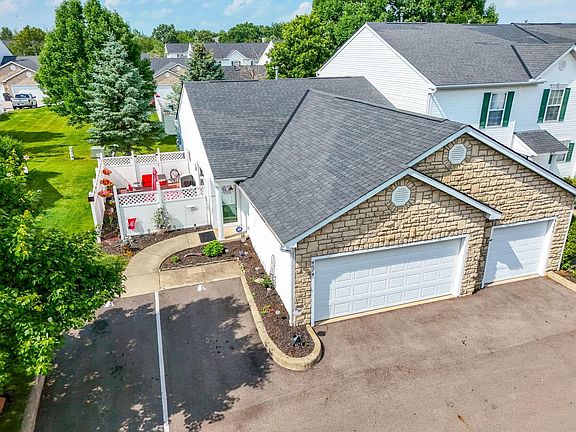 3rd image of 4674 Athalia Dr #21A