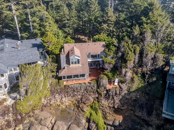 450 SW Overlook, Depoe Bay, OR 97341