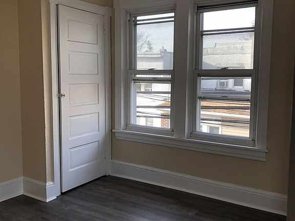 2nd image of 101 White Ave #6721143