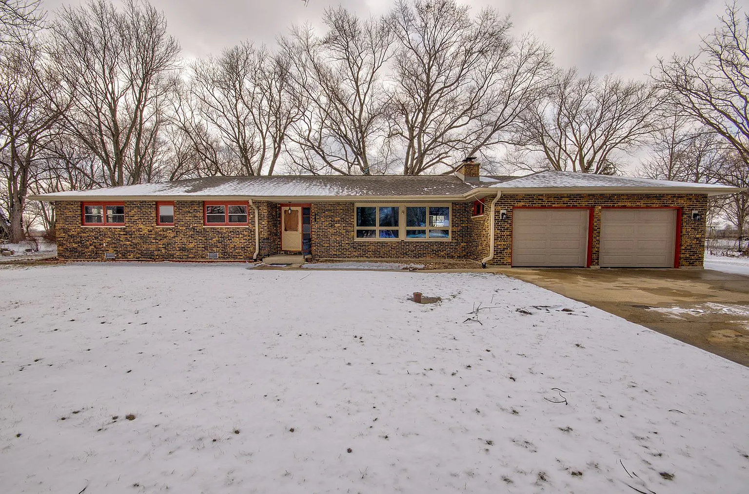 2415 Douglas Rd photo 1