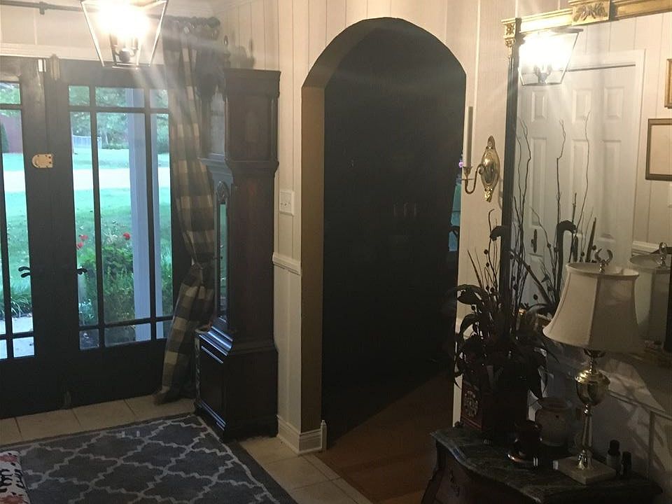 2nd image of 1017 Ridgecrest Way