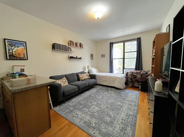 34 W 86th St #2D, New York, NY 10024