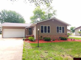 633 3rd Ave NE, Sleepy Eye, MN 56085