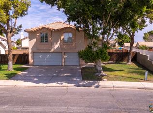 987 David St, Brawley, CA 92227