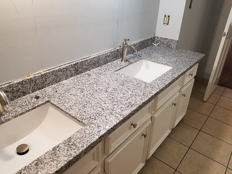 2723 Roseheath Ln — Photo 6