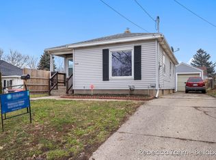 1658 Burlingame Ave SW, Wyoming, MI 49509