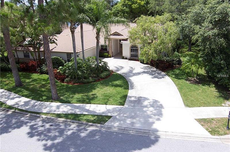 1st image of 8683 Woodbriar Dr