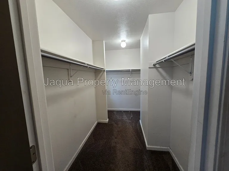 10578 Stadium Dr — Photo 8