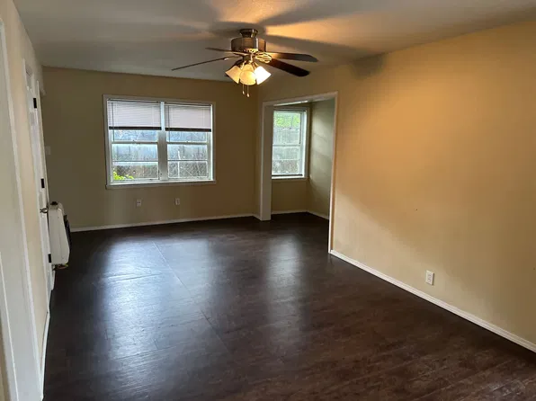 221 N Church Ave #1-7, Fayetteville, AR 72701