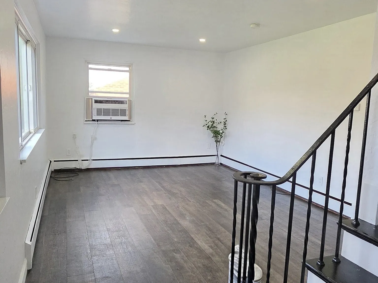 324 Streets Run Rd — Photo 3