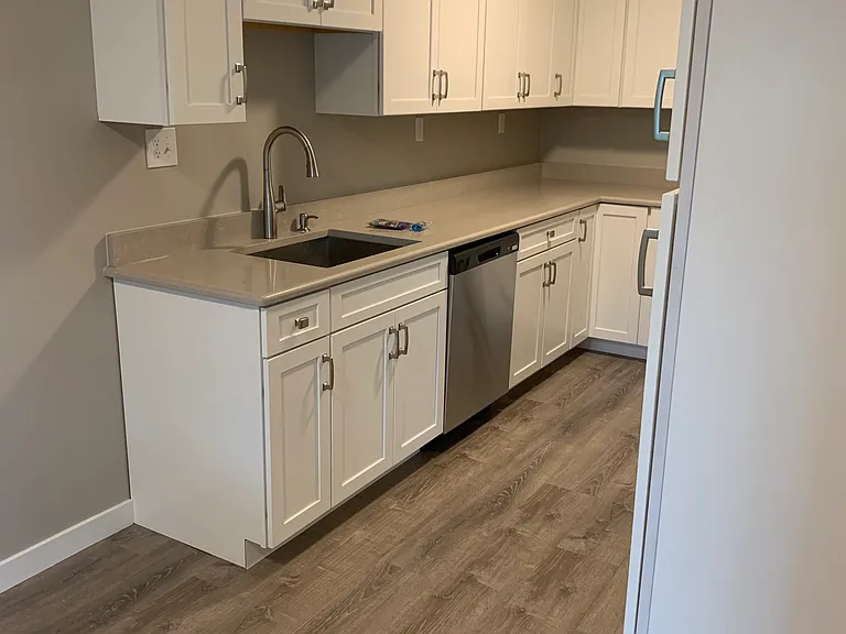 305 W Clemmens Ln #K — Photo 4