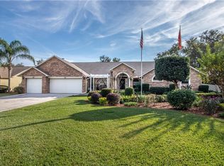 2911 Timber Knoll Dr, Valrico, FL 33596