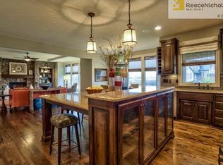 20925 W 68th St, Shawnee, KS 66218