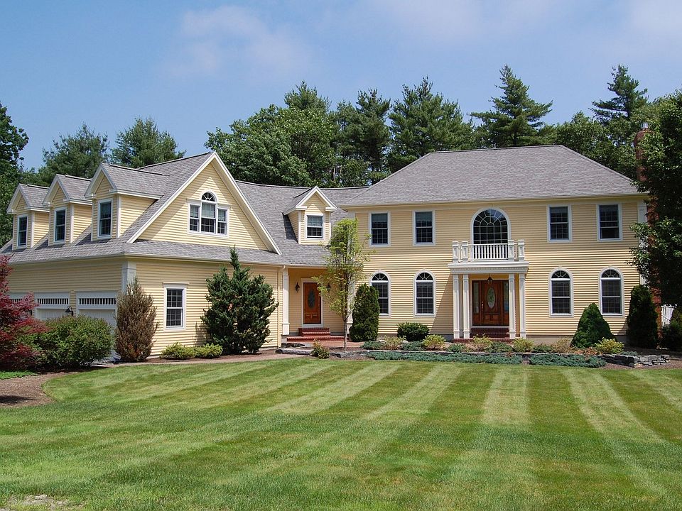 1st image of 12 Winding River Ln