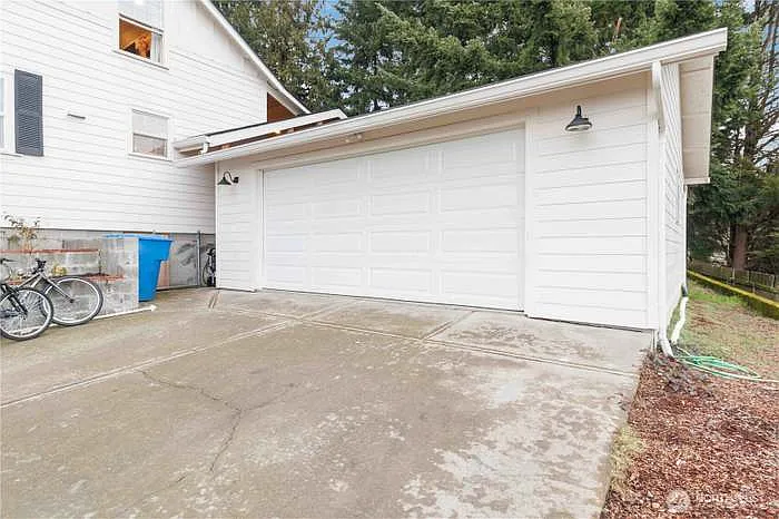 2405 Sunrise St — Photo 13