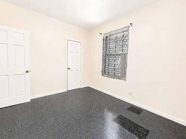 973 Aldus St #2DD — Photo 4