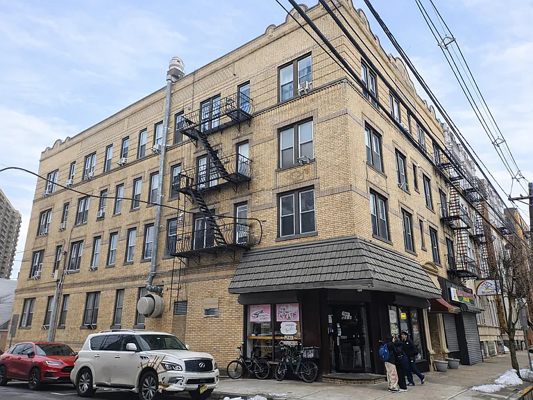 5114 Hudson Ave #7 — Photo 21