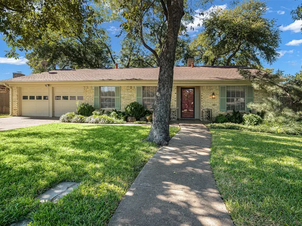 1361 Kathryn Ct, Hurst, TX 76053