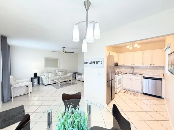 2880 Lake Osborne Drive #205, Lake Worth Beach, FL 33461