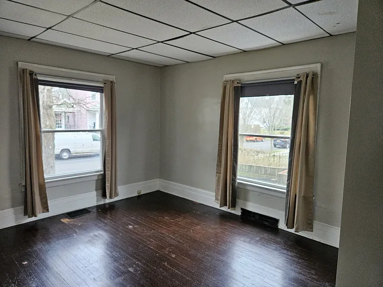 486 Auburn Ave — Photo 10