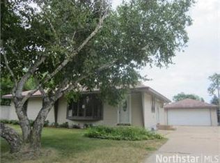 11207 Arrowhead St NW, Coon Rapids, MN 55433