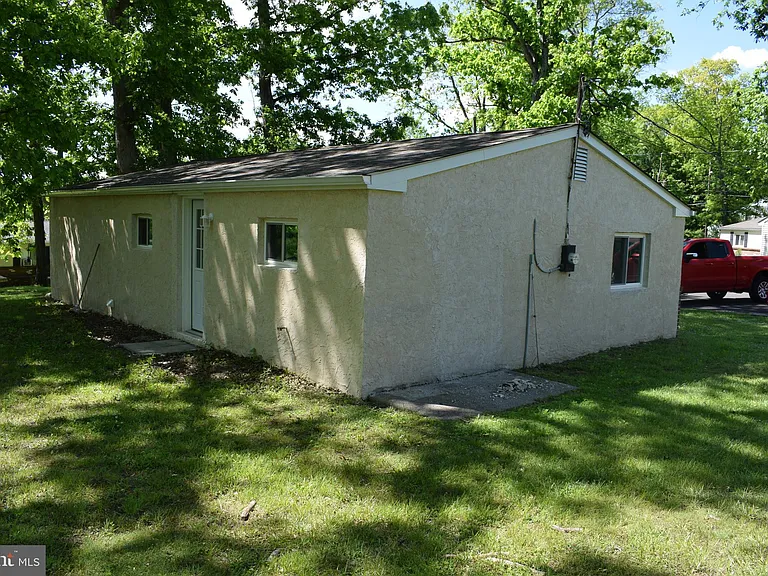 2101 Hill Rd #10 — Photo 6