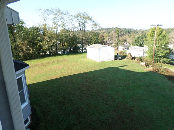 Back yard view from balcolny