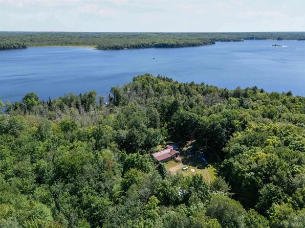 5264 Langford Lake Rd E, Watersmeet, MI 49969