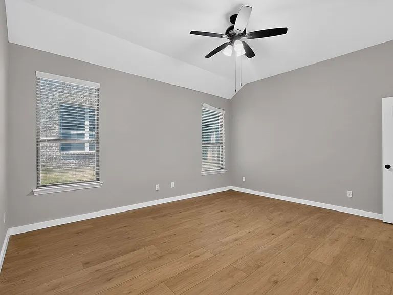 3312 Glen Crest Ln — Photo 23