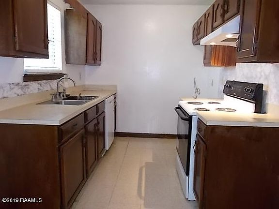 3rd image of 2517 Phyllis Dr