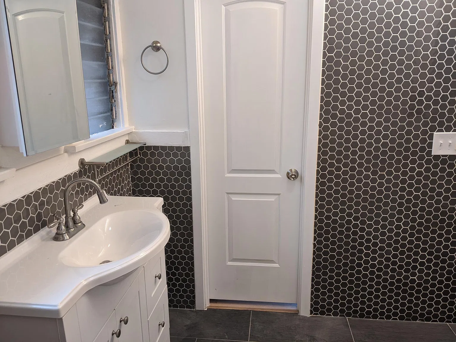 2 bed, 1.5 bath, 810 sqft, $2,650 — Photo 4