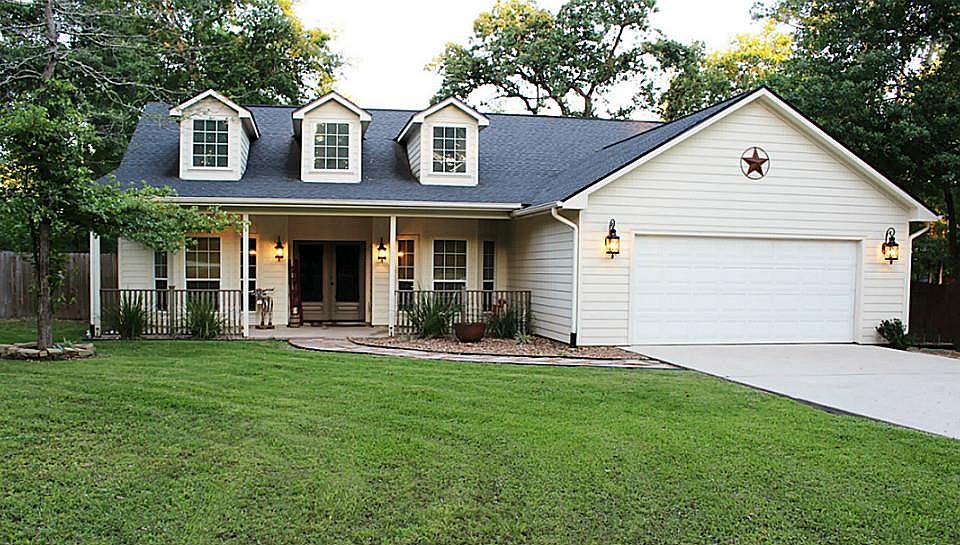 1st image of 15148 Paradise Ct