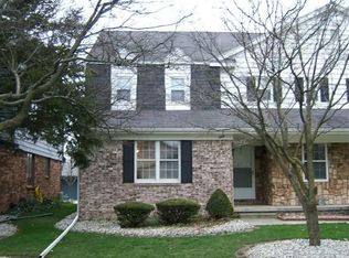 1289 Applegate St, Waterville, OH 43566