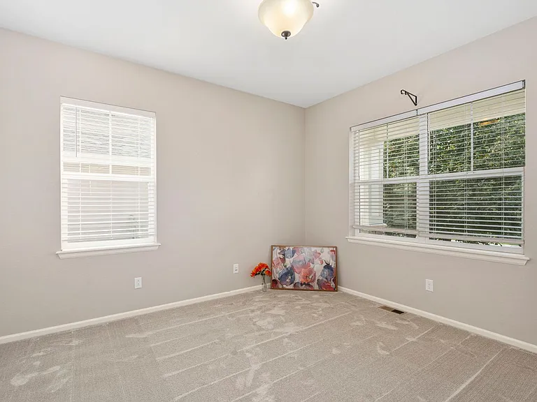 4002 Wild Elm Way — Photo 32