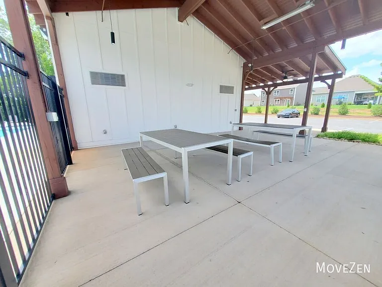 349 Silicon Dr — Photo 35