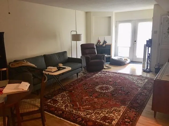 2 bed, 1.5 bath, 950 sqft, $4,200 — Photo 4