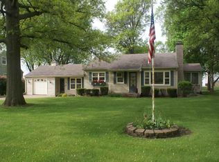 6015 W Kimberly Rd, Davenport, IA 52806