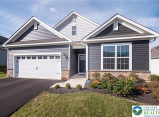7945 Golden Ln, Breinigsville, PA 18031