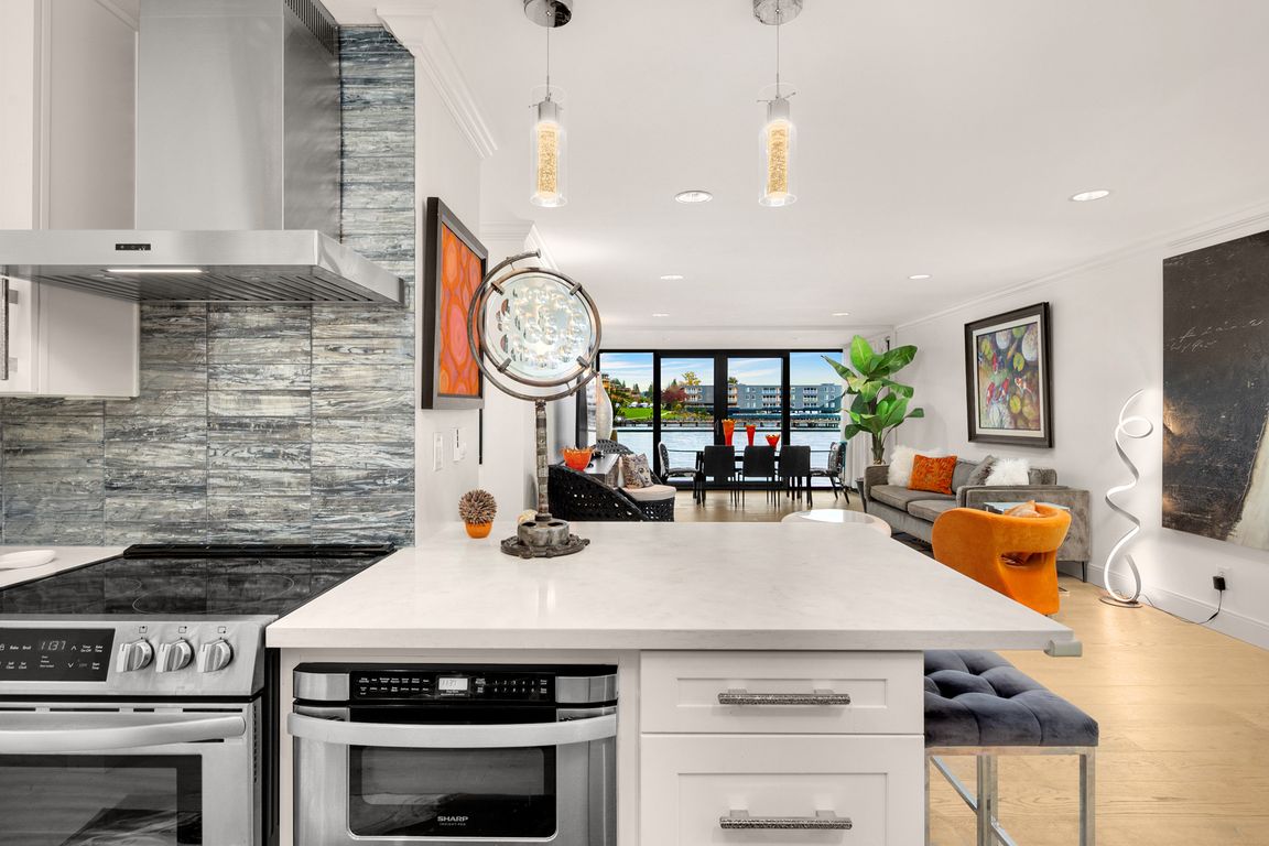 next background image