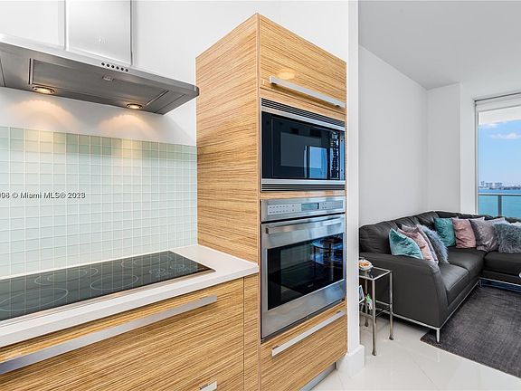 4th image of 2020 N Bayshore Dr APT 3605
