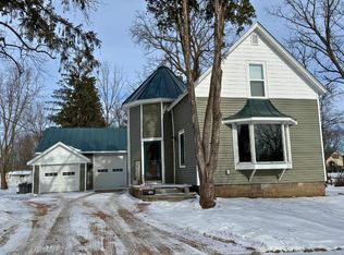 709 E 9th St, Marshfield, WI 54449