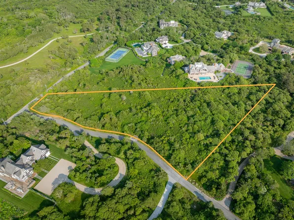 2 Wingspread Ln, Nantucket, MA 02554