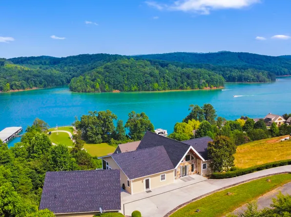 141 Deer Meadow Cir, La Follette, TN 37766