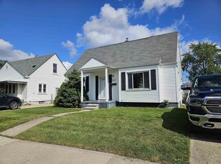 25672 Wiseman St, Roseville, MI 48066