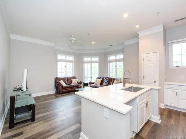 763 Garden District Dr, Charlotte, NC