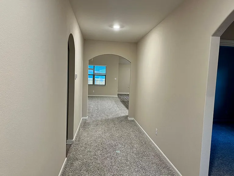 306 Turquoise Ln — Photo 2