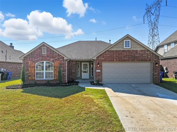 2713 W Quinton St, Broken Arrow, OK 74011